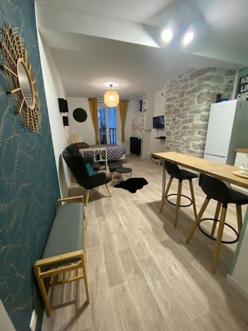 Charmant Studio Idealement Place Et Paisible ! Oloron-Sainte-Marie Exteriér fotografie